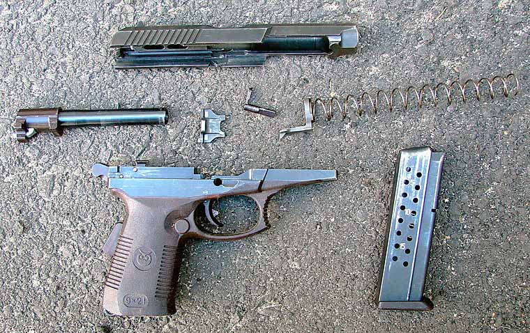 Incomplete disassembly of theSR-1M pistol